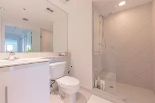 335 S Biscayne Blvd, Miami, FL 33131 - Photo 13