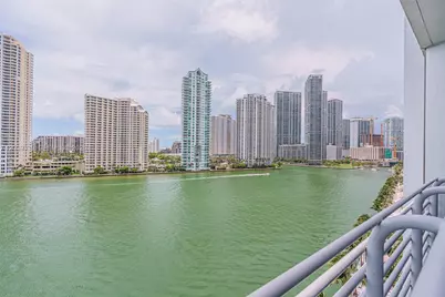 335 S Biscayne Blvd #1009, Miami, FL 33131 - Photo 3