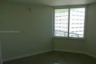 325 S Biscayne Blvd, Miami, FL 33131 - Photo 21