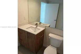 325 S Biscayne Blvd, Miami, FL 33131 - Photo 19
