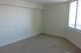 325 S Biscayne Blvd, Miami, FL 33131 - Photo 13