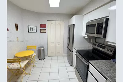 5757 Collins Ave #702, Miami Beach, FL 33140 - Photo 35