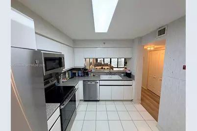 5757 Collins Ave #702, Miami Beach, FL 33140 - Photo 33