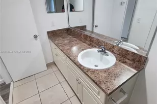 10820 SW 200th Dr, Cutler Bay, FL 33157 - Photo 13