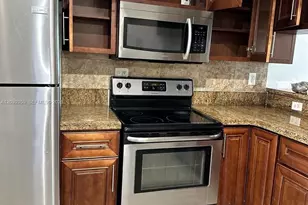 9953 NW Nob Hill Pl, Sunrise, FL 33351 - Photo 9