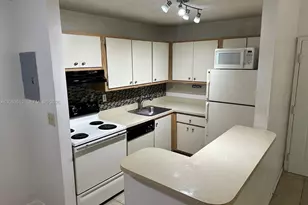 7200 NW 179th St, Hialeah, FL 33015 - Photo 3