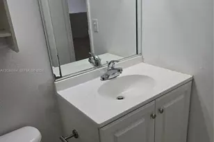 17901 NW 68th Ave, Miami Lakes, FL 33015 - Photo 13