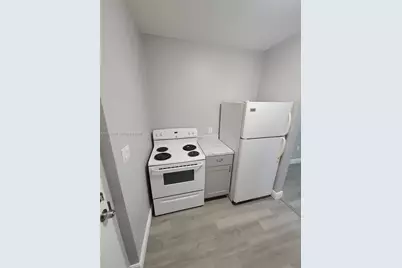 1740 NW 1st Pl #5, Miami, FL 33136 - Photo 5