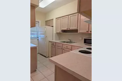 6580 Santona St #A34, Coral Gables, FL 33146 - Photo 5