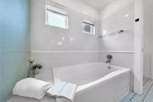736 NE 17th Way, Fort Lauderdale, FL 33304 - Photo 17