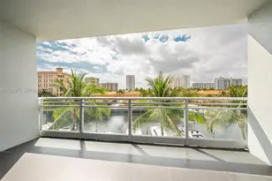 2950 NE 188th St, Aventura, FL 33180 - Photo 3