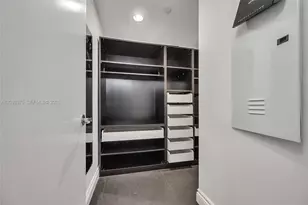 2950 NE 188th St, Aventura, FL 33180 - Photo 13