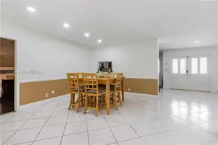 19323 Carolina Cir, Boca Raton, FL 33434 - Photo 7