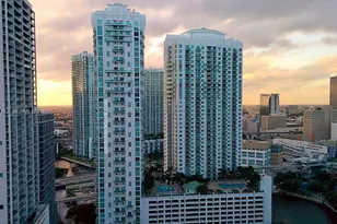 41 SE 5th St, Miami, FL 33131 - Photo 25