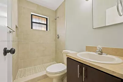 2730 W 61st Pl #201, Hialeah, FL 33016 - Photo 15