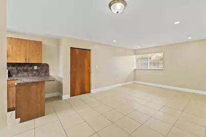 2730 W 61st Pl #201, Hialeah, FL 33016 - Photo 21