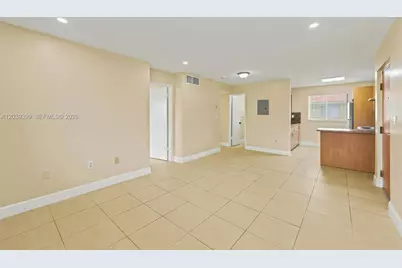 2730 W 61st Pl #201, Hialeah, FL 33016 - Photo 5