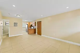 2730 W 61st Pl, Hialeah, FL 33016 - Photo 5