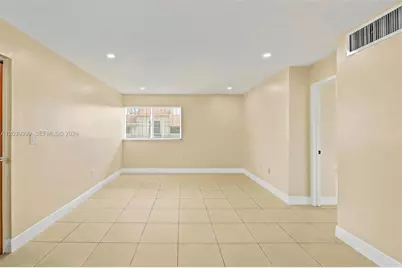 2730 W 61st Pl #201, Hialeah, FL 33016 - Photo 17