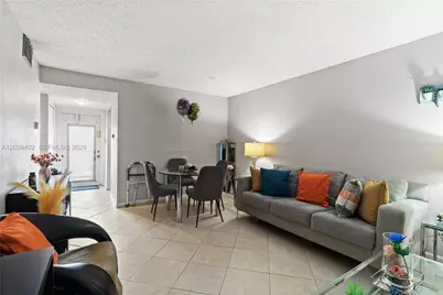 9281 Sunrise Lakes Blvd #308, Sunrise, FL 33322 - Photo 3