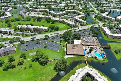 9281 Sunrise Lakes Blvd #308, Sunrise, FL 33322 - Photo 17