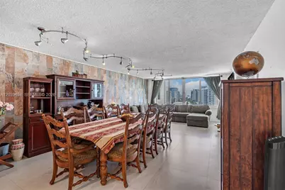5401 Collins Ave #813, Miami Beach, FL 33140 - Photo 3