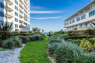 5401 Collins Ave #813, Miami Beach, FL 33140 - Photo 23