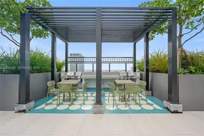 11 NE 6th St #2411, Miami, FL 33132 - Photo 15