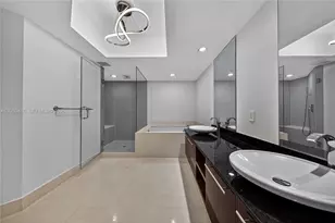 2711 S Ocean Dr, Hollywood, FL 33024 - Photo 17