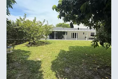 19331 NW 57th Ct, Miami, FL 33015 - Photo 29