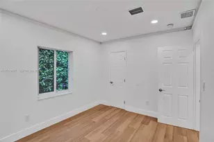 213 NE 43rd St, Miami, FL 33137 - Photo 17