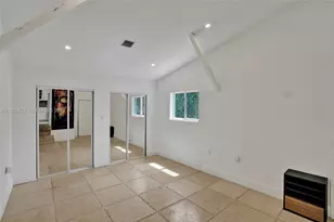 213 NE 43rd St, Miami, FL 33137 - Photo 25