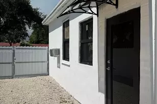 1880 NE 159th St, North Miami Beach, FL 33162 - Photo 5