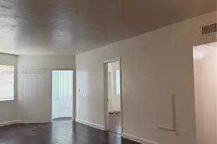 1667 NE Miami Gardens Dr, Miami, FL 33179 - Photo 5