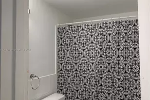 1667 NE Miami Gardens Dr, Miami, FL 33179 - Photo 9