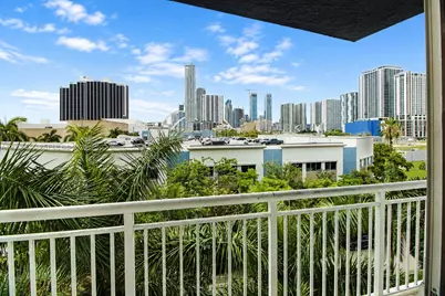275 NE 18th St #504, Miami, FL 33132 - Photo 15