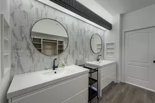 10750 NW 66th St, Doral, FL 33178 - Photo 37