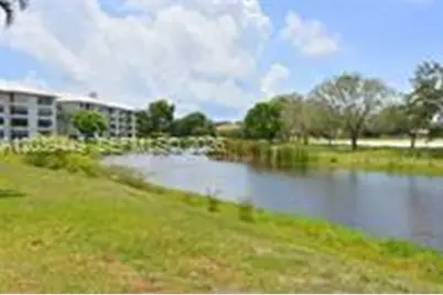 3630 Whitehall Dr #104, West Palm Beach, FL 33401 - Photo 15