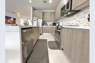 7243 NW 103rd Path, Doral, FL 33178 - Photo 19