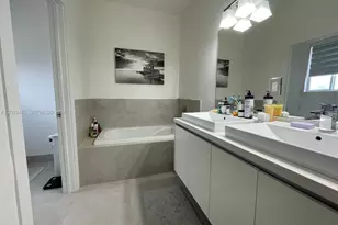 7243 NW 103rd Path, Doral, FL 33178 - Photo 31