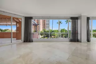 10 Edgewater Dr, Coral Gables, FL 33133 - Photo 3
