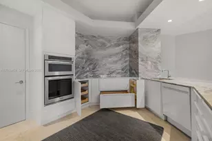 10 Edgewater Dr, Coral Gables, FL 33133 - Photo 25