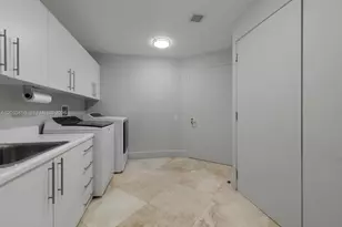10 Edgewater Dr, Coral Gables, FL 33133 - Photo 31