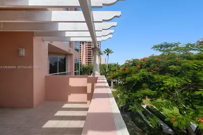10 Edgewater Dr #4H, Coral Gables, FL 33133 - Photo 13