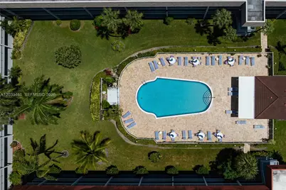 541 Blue Heron Dr #308, Hallandale Beach, FL 33009 - Photo 19
