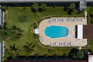 541 Blue Heron Dr, Hallandale Beach, FL 33009 - Photo 19