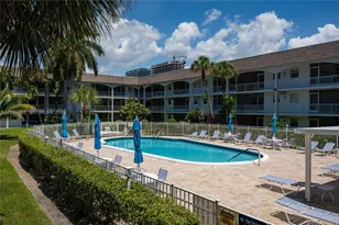 541 Blue Heron Dr, Hallandale Beach, FL 33009 - Photo 21