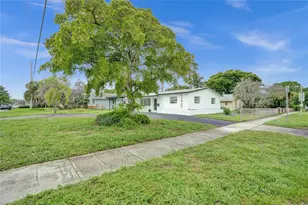 1220 NE 8th St, Pompano Beach, FL 33060 - Photo 15