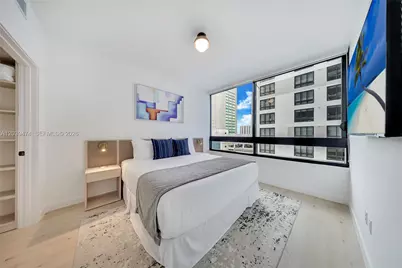 225 N Miami Ave #1510, Miami, FL 33128 - Photo 3