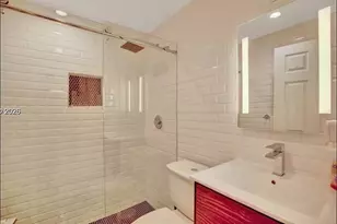 174 NE 47th St, Miami, FL 33137 - Photo 11